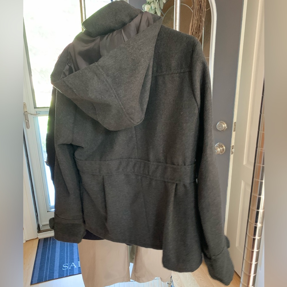 YMI Women’s Winter Jacket Size XL - Picture 6 of 10